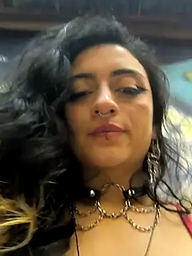 Lila Desiree online show from March 10, 2025, 1:12 am