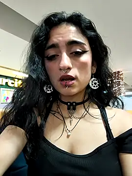 Lila Desiree online show from January 12, 2026, 12:05 am