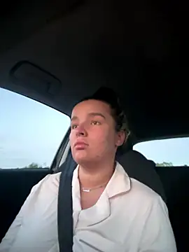 maisiesmithx online show from October 4, 2025, 5:55 pm