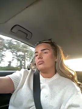 maisiesmithx online show from October 27, 2025, 4:22 pm