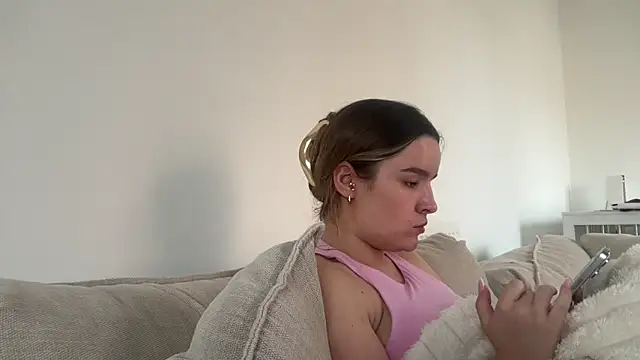 maisiesmithx online show from March 20, 2026, 4:12 pm