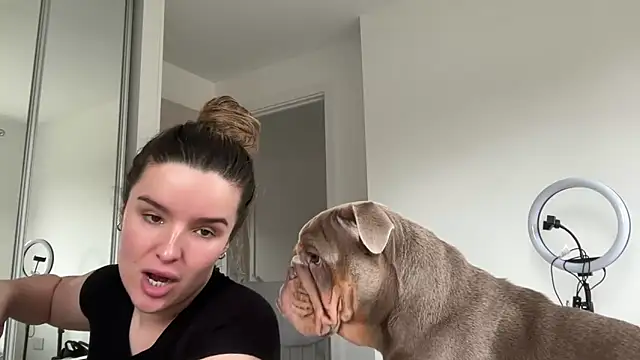 maisiesmithx online show from April 4, 2026, 1:19 pm