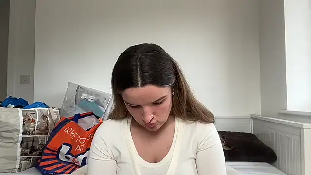 maisiesmithx online show from April 10, 2026, 1:38 pm