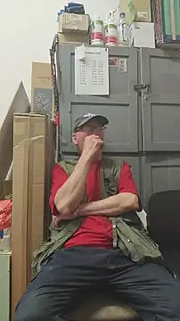 loverboyxxx69 online show from October 9, 2025, 11:19 am