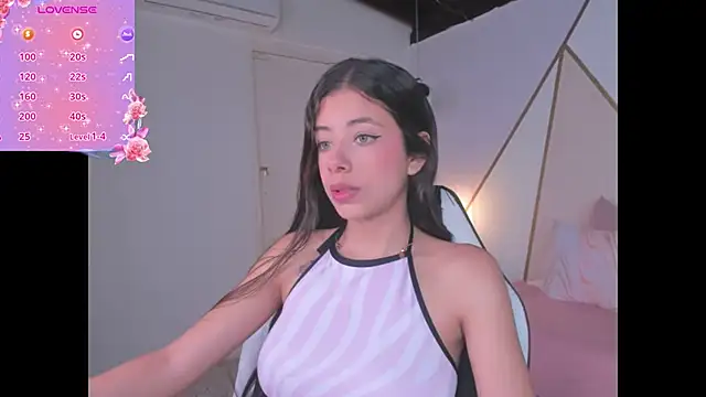 coraltaylor online show from December 12, 2024, 12:22 pm