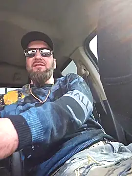 Beardedtattood online show from March 12, 2025, 3:51 pm