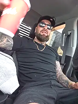 Beardedtattood online show from September 26, 2025, 12:31 pm