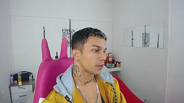 Leonard Price online show from November 25, 2025, 4:01 am