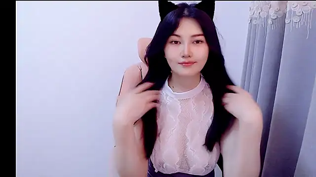 Little-sweet online show from October 11, 2025, 2:22 am