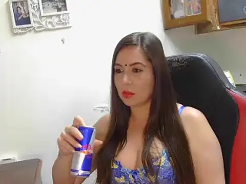 Snapshot of Kiara_zoya chatting on February 1, 2025, 11:16 pm Kiara zoya online show from February 1, 2025, 11:16 pm