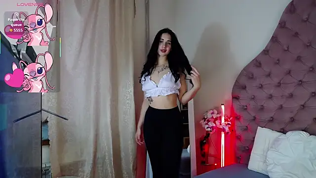 Erikka   online show from October 20, 2025, 1:11 pm