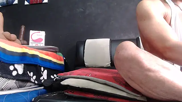 ethasteban27 online show from March 2, 2025, 9:01 pm