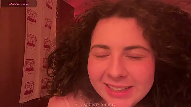 RaspberryTommyFTM online show from December 18, 2025, 4:29 am