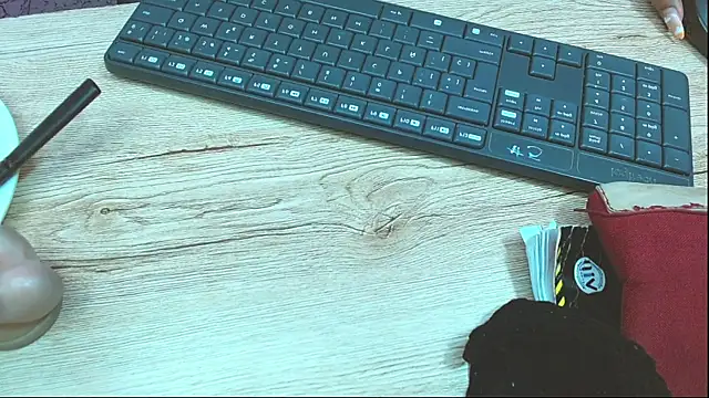 Snapshot of aliceroma chatting on January 27, 2025, 3:18 pm aliceroma online show from January 27, 2025, 3:18 pm