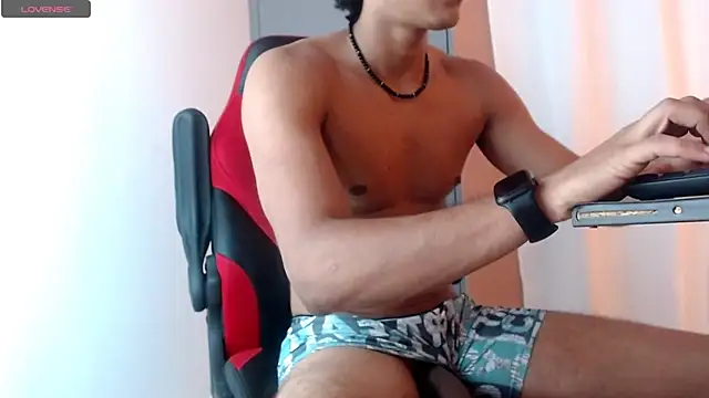 karlgiles  online show from March 1, 2025, 9:15 pm