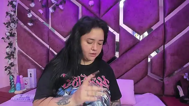 Snapshot of Victoria_Rossy chatting on March 20, 2026, 8:35 pm Victoria Rossy online show from March 20, 2026, 8:35 pm