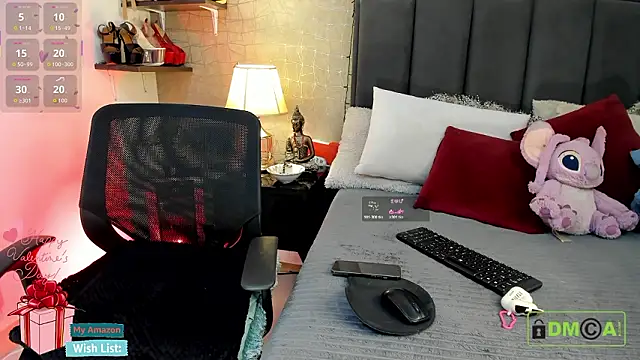 Snapshot of Mariana_c1 chatting on February 14, 2026, 2:25 pm Mariana c1 online show from February 14, 2026, 2:25 pm