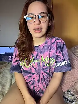 AgnesCampp online show from March 12, 2026, 6:25 pm