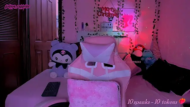 gabyye capprins online show from December 3, 2025, 12:51 am