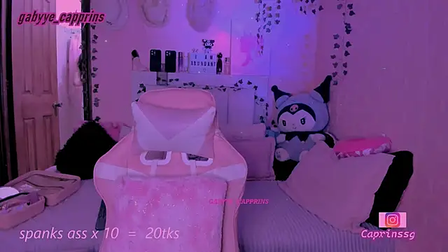 gabyye capprins online show from January 12, 2026, 12:05 am