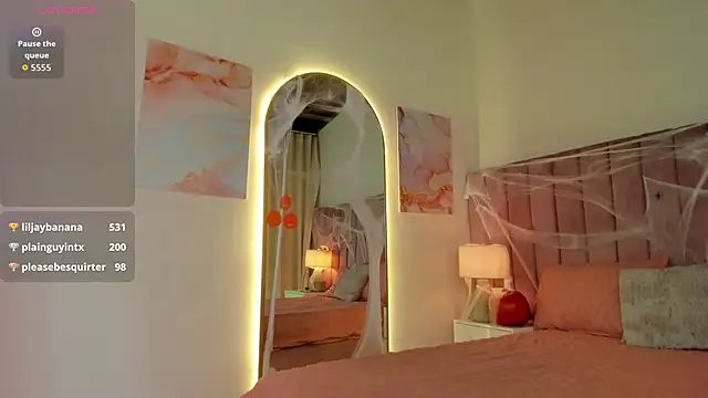 SweetGirl       online show from October 19, 2025, 11:38 pm