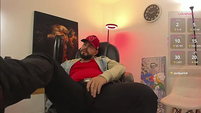 Ethan Castellano online show from November 24, 2025, 8:41 pm