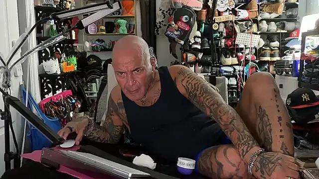 Snapshot of joeytatts66 chatting on July 2, 2026, 1:49 am joeytatts66 online show from July 2, 2026, 1:49 am
