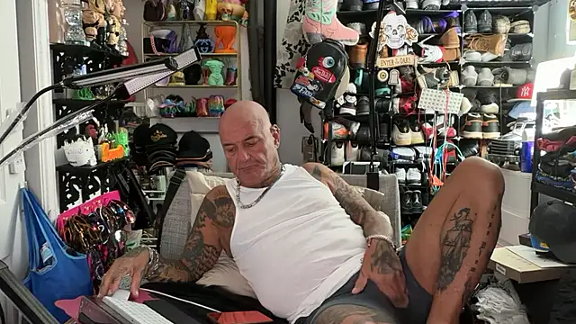 Snapshot of joeytatts66 chatting on July 13, 2026, 1:30 am joeytatts66 online show from July 13, 2026, 1:30 am