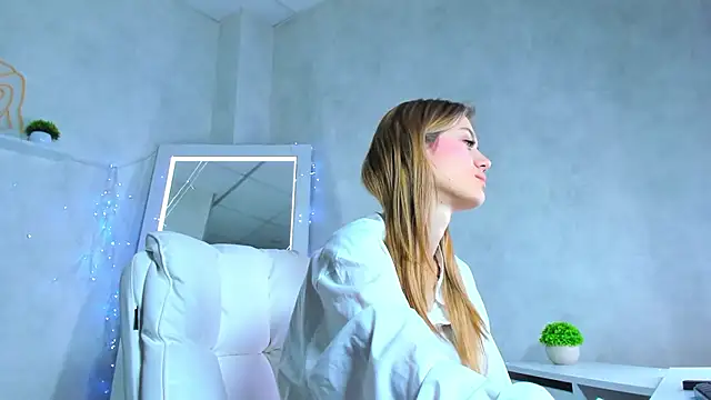 Cherry Price online show from March 5, 2025, 11:05 pm