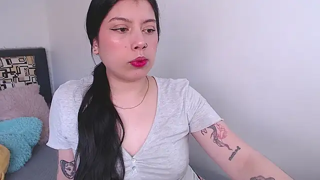 Snapshot of iam_emy chatting on October 26, 2025, 9:31 pm iam emy online show from October 26, 2025, 9:31 pm