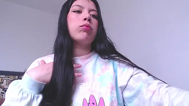 Snapshot of iam_emy chatting on October 29, 2025, 8:43 pm iam emy online show from October 29, 2025, 8:43 pm