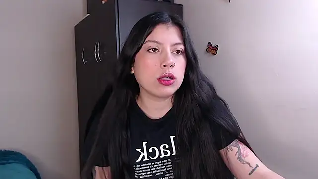 Snapshot of iam_emy chatting on November 14, 2025, 12:09 am iam emy online show from November 14, 2025, 12:09 am