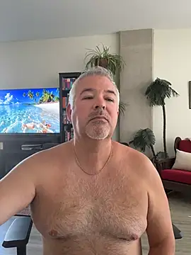 Snapshot of aarosteev2 chatting on April 28, 2026, 3:28 pm aarosteev2 online show from April 28, 2026, 3:28 pm
