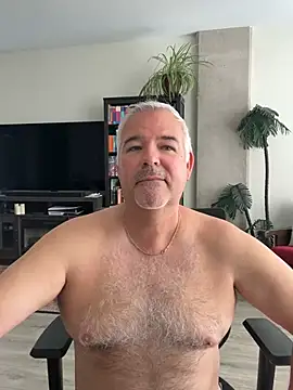 Snapshot of aarosteev2 chatting on July 8, 2026, 12:42 pm aarosteev2 online show from July 8, 2026, 12:42 pm