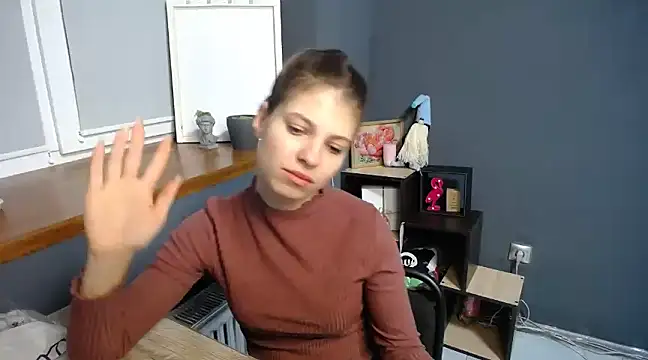 felicity gold online show from March 15, 2025, 7:31 am