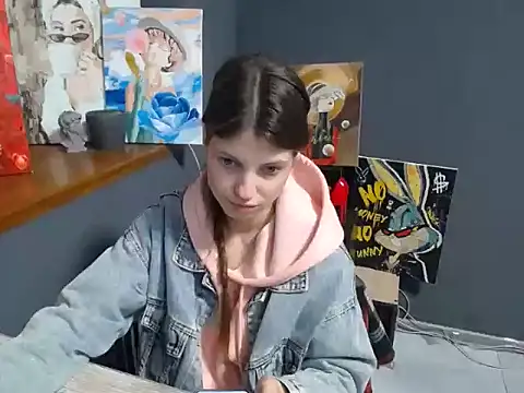 felicity gold online show from April 23, 2026, 7:09 am