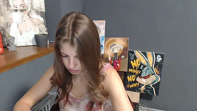 Snapshot of felicity_gold chatting on August 3, 2026, 6:34 am felicity gold online show from August 3, 2026, 6:34 am