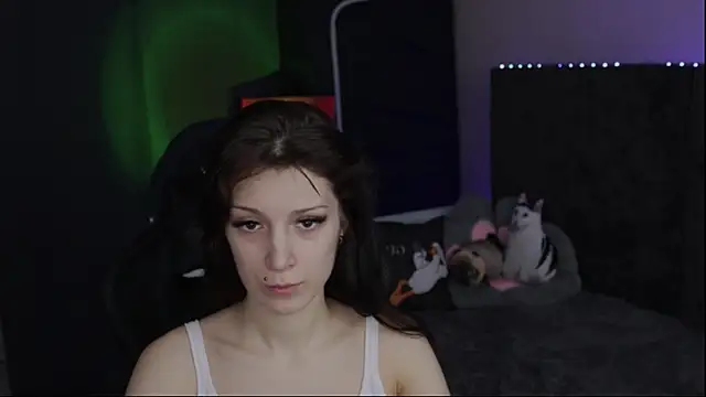 Snapshot of Kathleen_Meow chatting on December 9, 2024, 7:28 am Kathleen Meow online show from December 9, 2024, 7:28 am