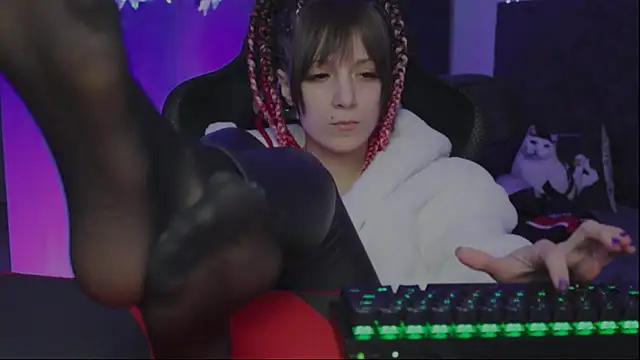 Snapshot of Kathleen_Meow chatting on January 6, 2025, 12:57 pm Kathleen Meow online show from January 6, 2025, 12:57 pm