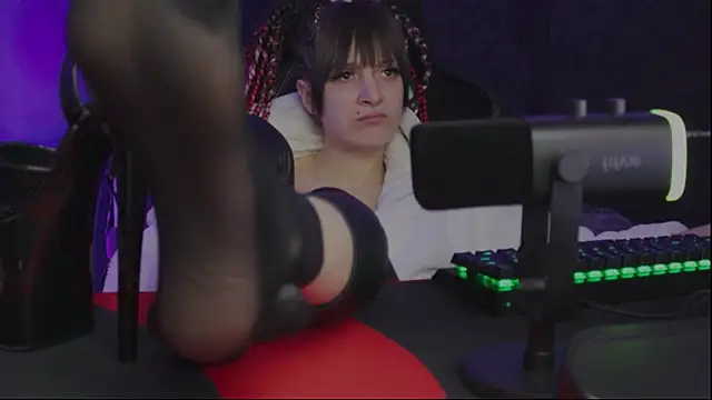 Snapshot of Kathleen_Meow chatting on January 6, 2025, 4:02 pm Kathleen Meow online show from January 6, 2025, 4:02 pm