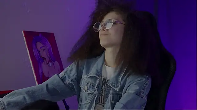 Snapshot of Kathleen_Meow chatting on March 22, 2025, 5:52 pm Kathleen Meow online show from March 22, 2025, 5:52 pm