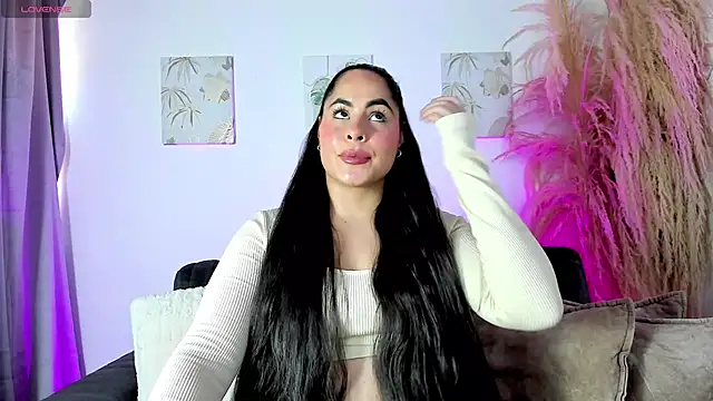 Snapshot of lenna_h3aven chatting on February 4, 2025, 6:38 pm lenna h3aven online show from February 4, 2025, 6:38 pm