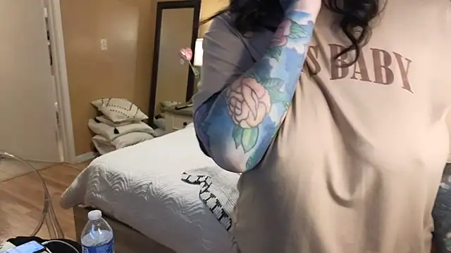 TexasTattooedHouseWife online show from March 12, 2025, 5:38 pm