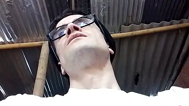 Loggan donnelly online show from December 22, 2025, 6:49 pm