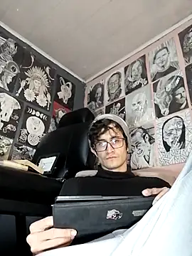 Loggan donnelly online show from February 13, 2026, 6:37 pm