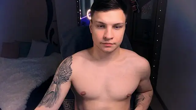 Snapshot of handsome_guy01 chatting on December 6, 2024, 9:35 pm handsome guy01 online show from December 6, 2024, 9:35 pm