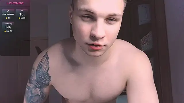 Snapshot of handsome_guy01 chatting on February 13, 2025, 12:13 am handsome guy01 online show from February 13, 2025, 12:13 am