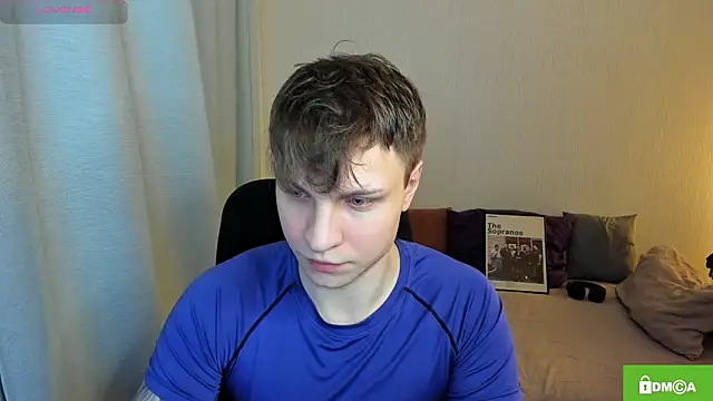 handsome guy01 online show from February 13, 2026, 8:38 pm