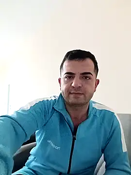 Snapshot of cshn001 chatting on December 19, 2024, 7:18 pm cshn001 online show from December 19, 2024, 7:18 pm