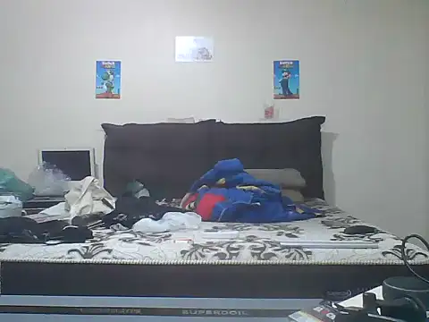 SOLESFETISHBR online show from April 16, 2026, 3:35 pm